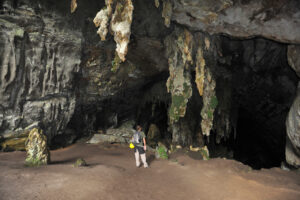 cavernas-misteriosas-historicas